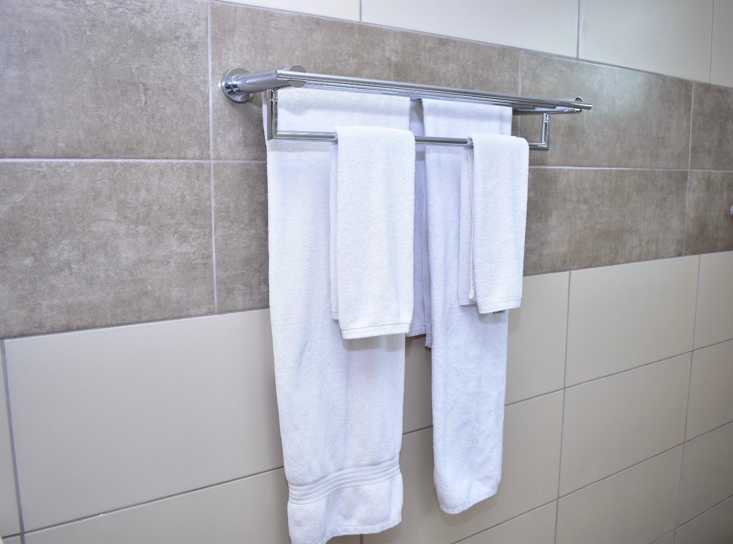 Standard Double Room image 3